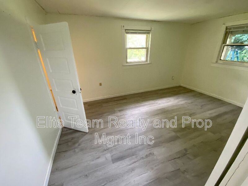 10646 Cyclone Dr - Photo 4 of 5