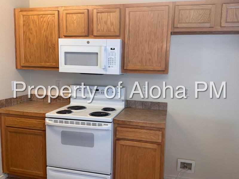 1043 W Pine Ave #3 - Photo 5 of 16