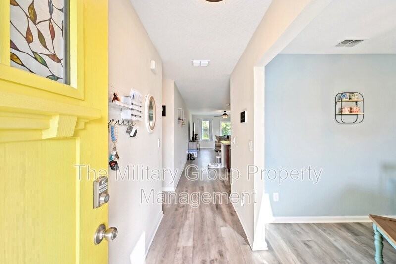 4475 Civic Way - Photo 7 of 47