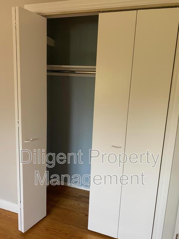 1326 Hopewell Ave #1 - Photo 7 of 49