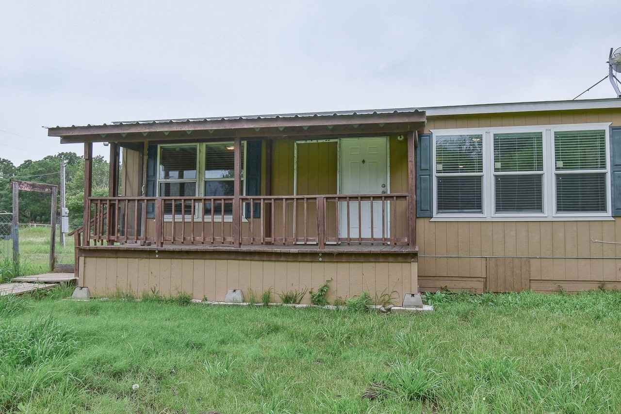 550 Quail Run Cir - Photo 2 of 24