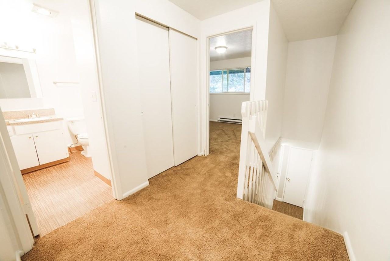 #329 MAPLE VIEW APARTMENTS - Photo 6 of 13