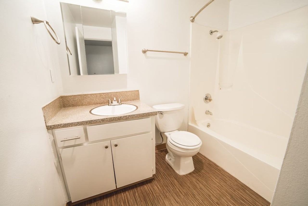 #329 MAPLE VIEW APARTMENTS - Photo 6 of 13