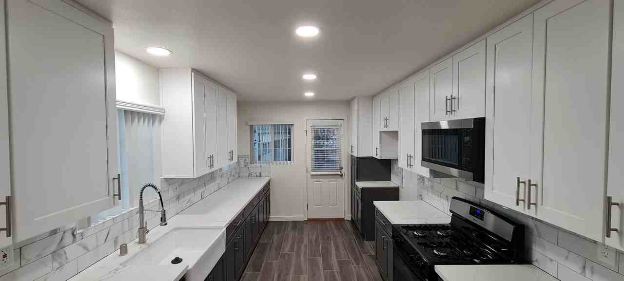 1433 W Almond Ave - Photo 2 of 22
