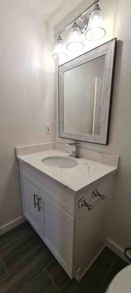 1433 W Almond Ave - Photo 6 of 22