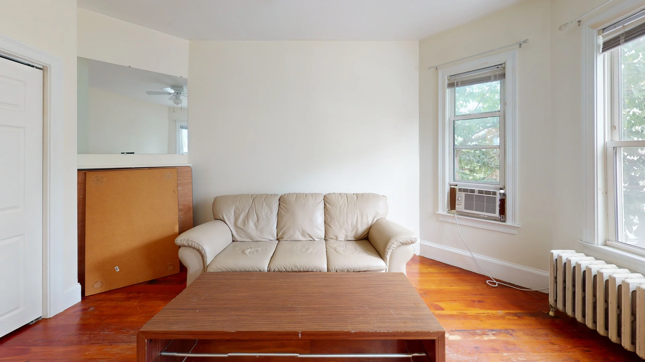 19 Newport St, Boston, MA 02125 - Photo 5 of 37