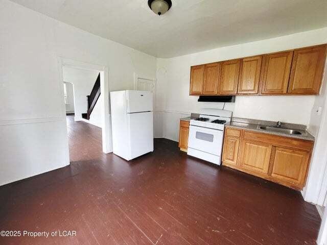 36 Logan Street - Photo 3 of 11