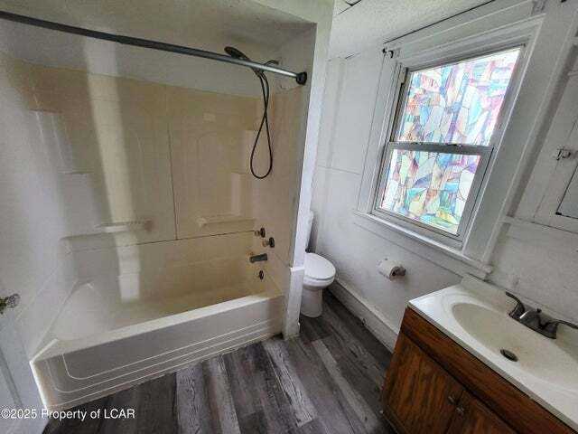 36 Logan Street - Photo 4 of 11