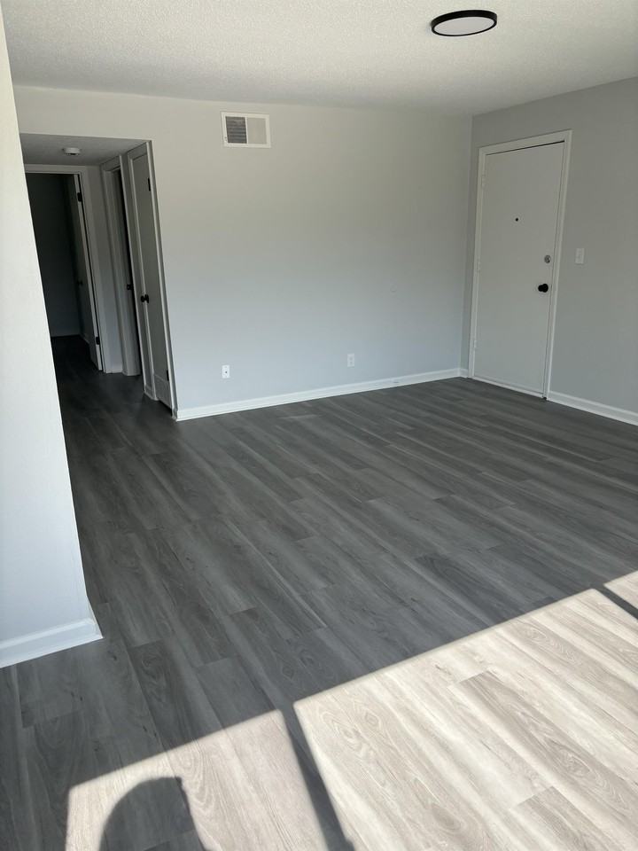 Medallion Apartments - Photo 2 of 33
