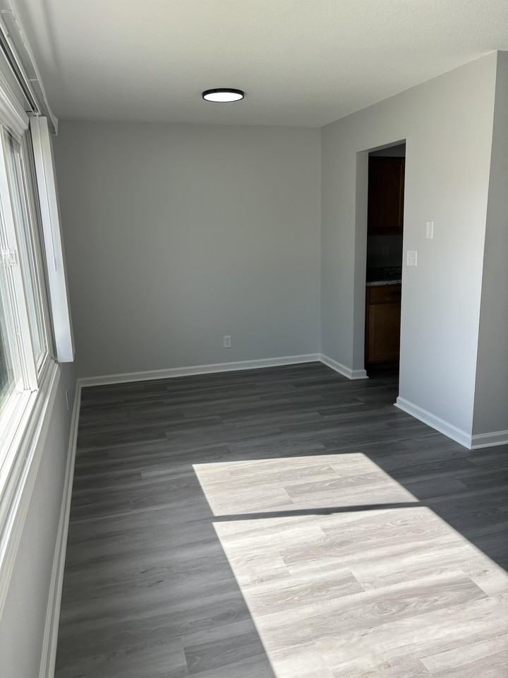 Medallion Apartments - Photo 3 of 33