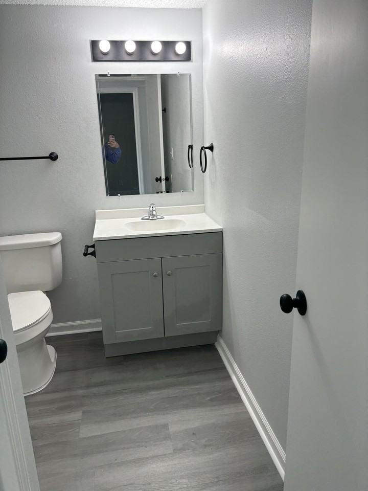 Medallion Apartments - Photo 7 of 33