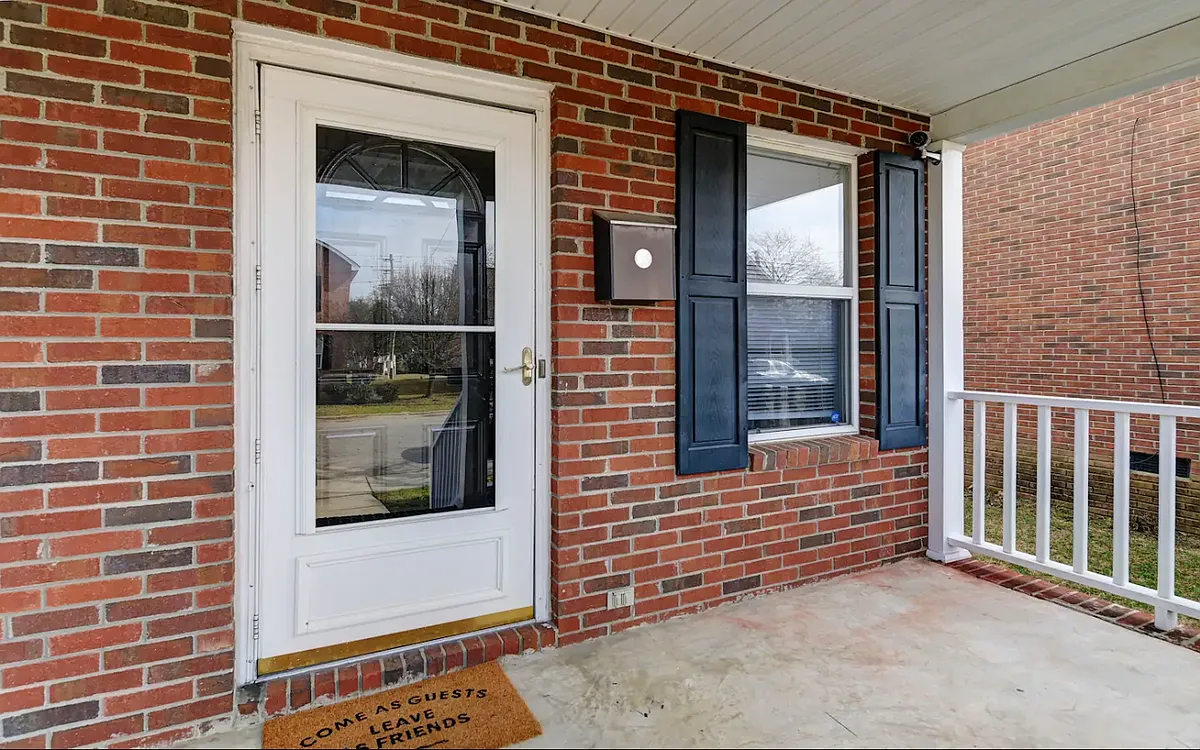 1316 King St - Photo 3 of 29