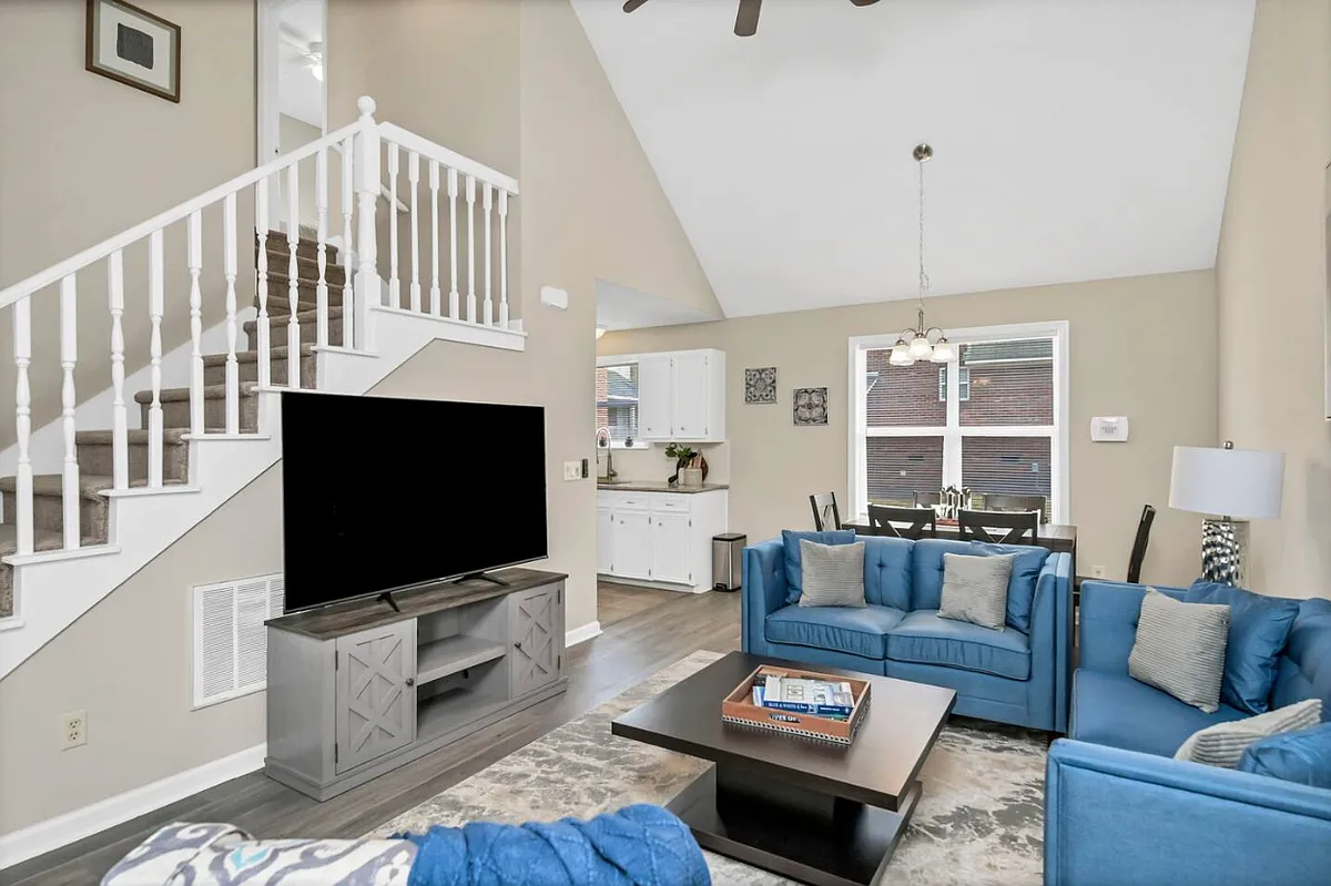 1316 King St - Photo 5 of 29