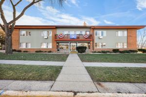 featured image of 1143 West Carriage Drive #11