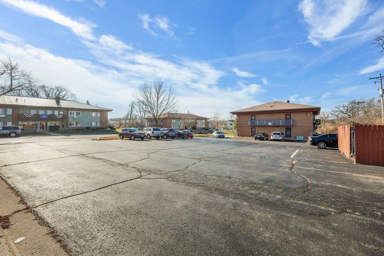 1161 W Carriage Dr #11 - Photo 3 of 18