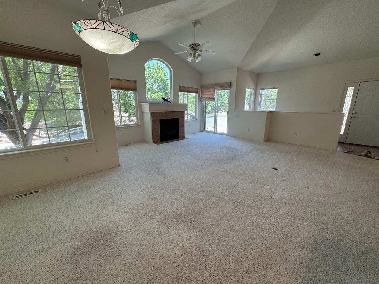 4143 Da Vinci Dr - Photo 6 of 26