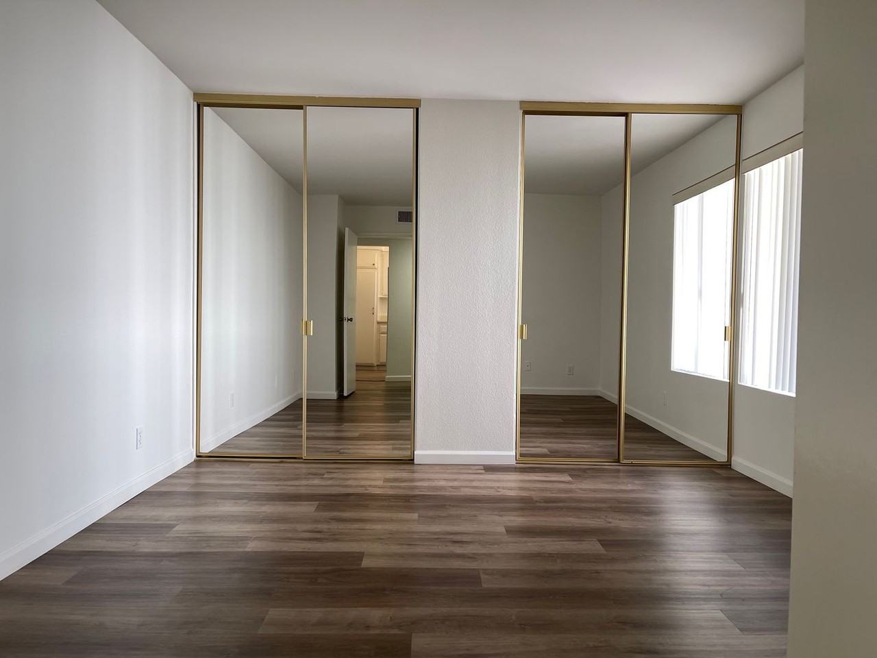 15215 Magnolia Blvd #118 - Photo 5 of 23