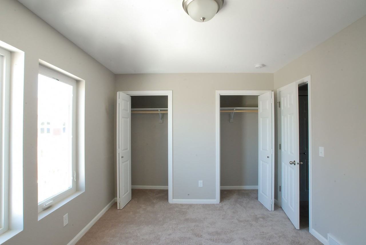 3163 Sullivan Loop - Photo 3 of 17