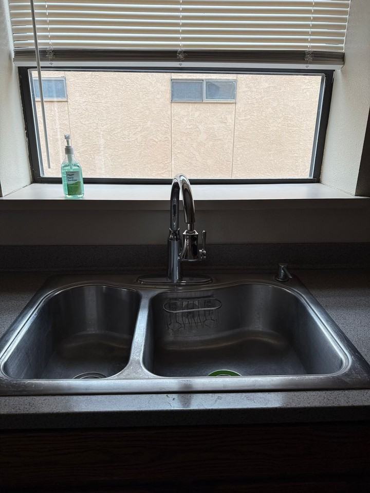 602 Mercury Ave - Photo 7 of 23
