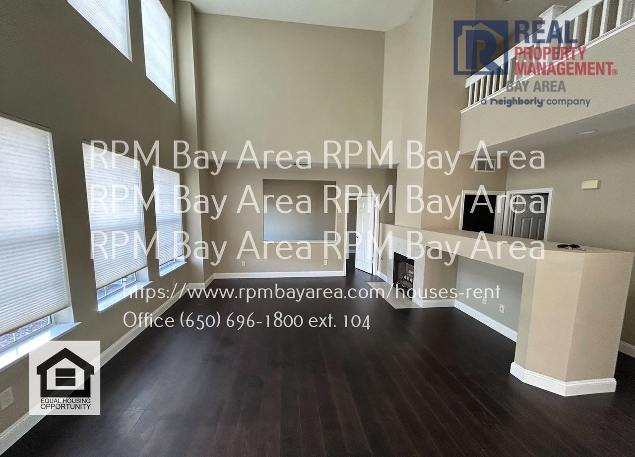 250 Biarritz Ct - Photo 7 of 31