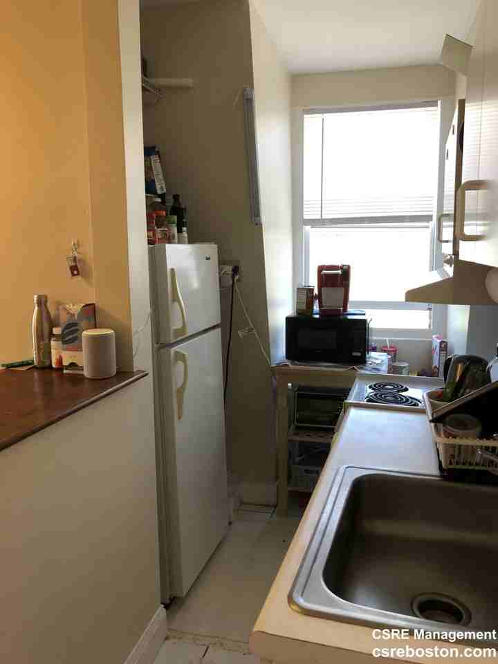 705 Massachusetts Ave #8 - Photo 5 of 14