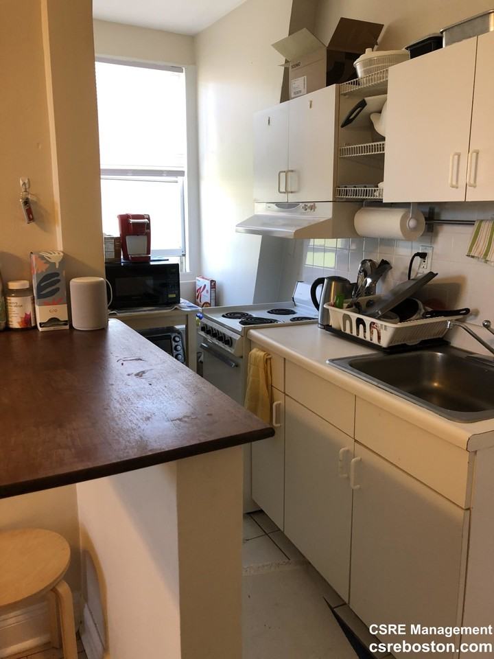 705 Massachusetts Ave #8 - Photo 6 of 14