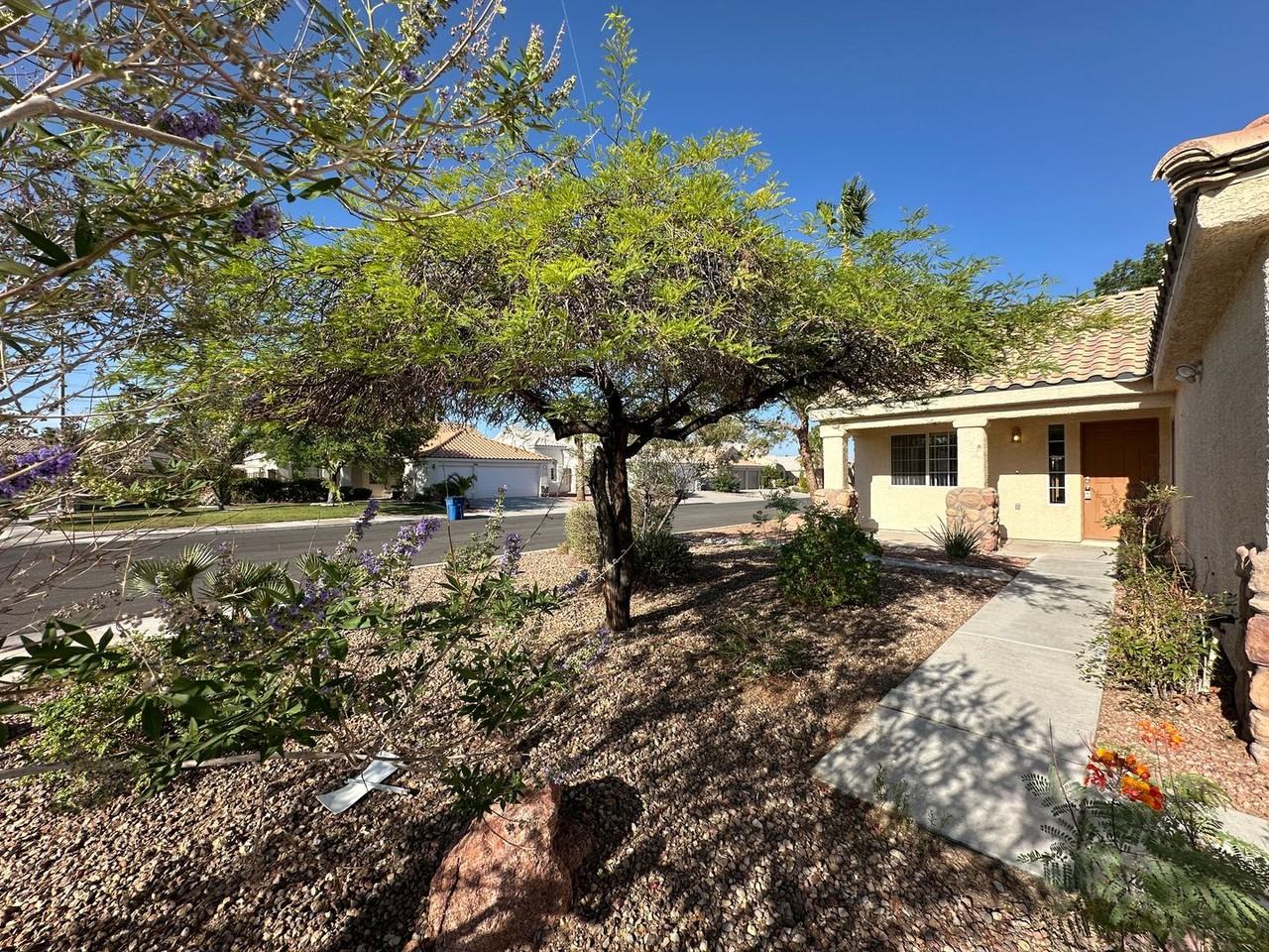 2854 Cordillera Dr - Photo 2 of 23