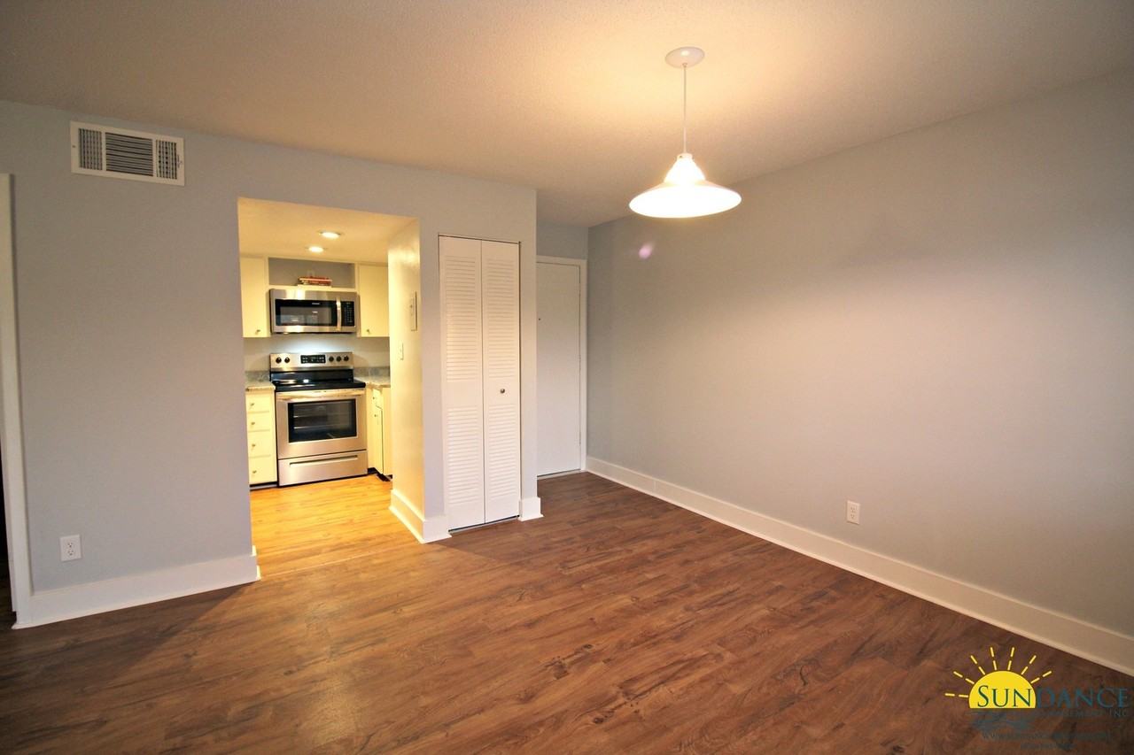 101 101 Old Ferry Road 35 D - Photo 4 of 14