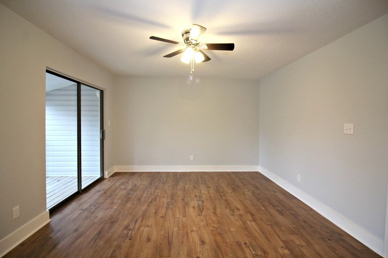 101 101 Old Ferry Road 35 D - Photo 7 of 14