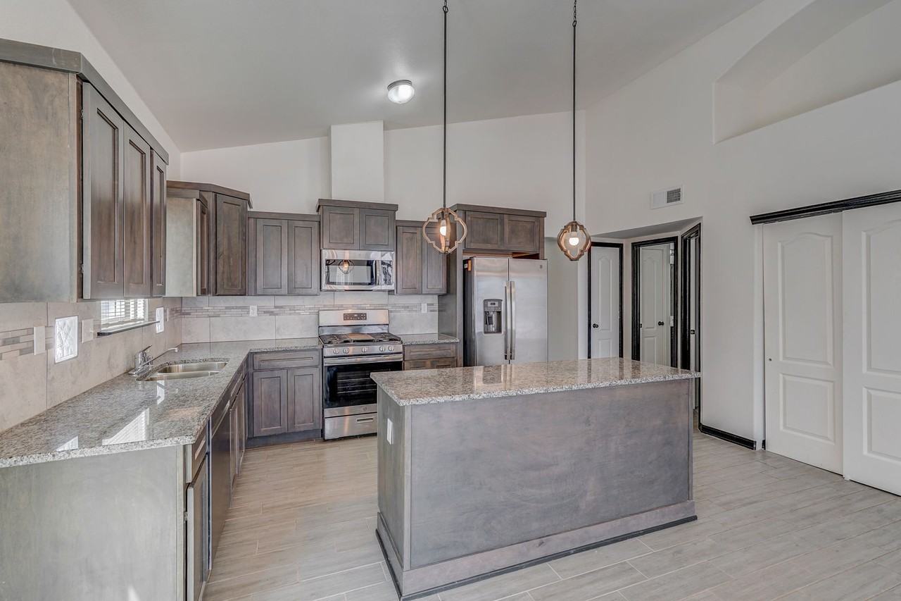 14849 Tierra Escape Ave - Photo 4 of 23