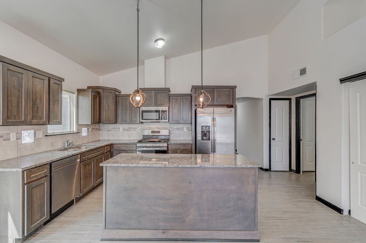 14849 Tierra Escape Ave - Photo 5 of 23