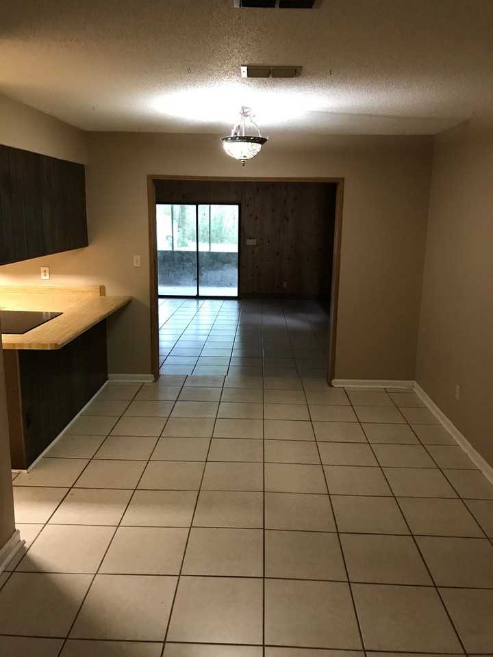 5521 Westview Ln - Photo 5 of 24