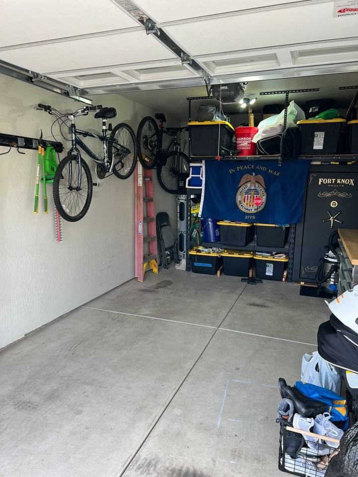 7831 Jacqueline Way - Photo 3 of 28