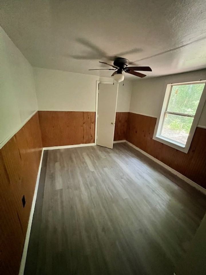 3731 Rollins Ave - Photo 2 of 4