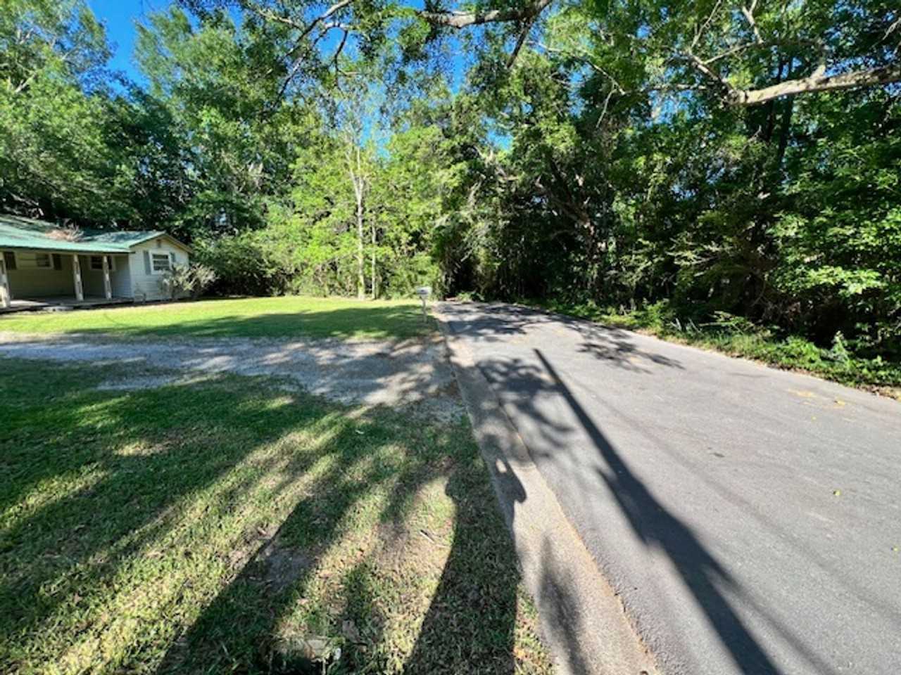 3731 Rollins Ave - Photo 4 of 4