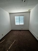 VMH-Vine Maple Triplex - Photo 1 of 1