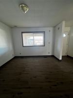 featured image of 802 Queen Ave Se