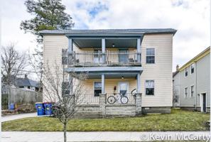 featured image of 16 Packard Ave Se