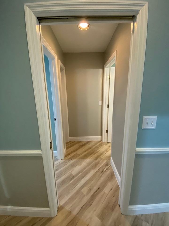 10798 Regent Cir - Photo 5 of 22