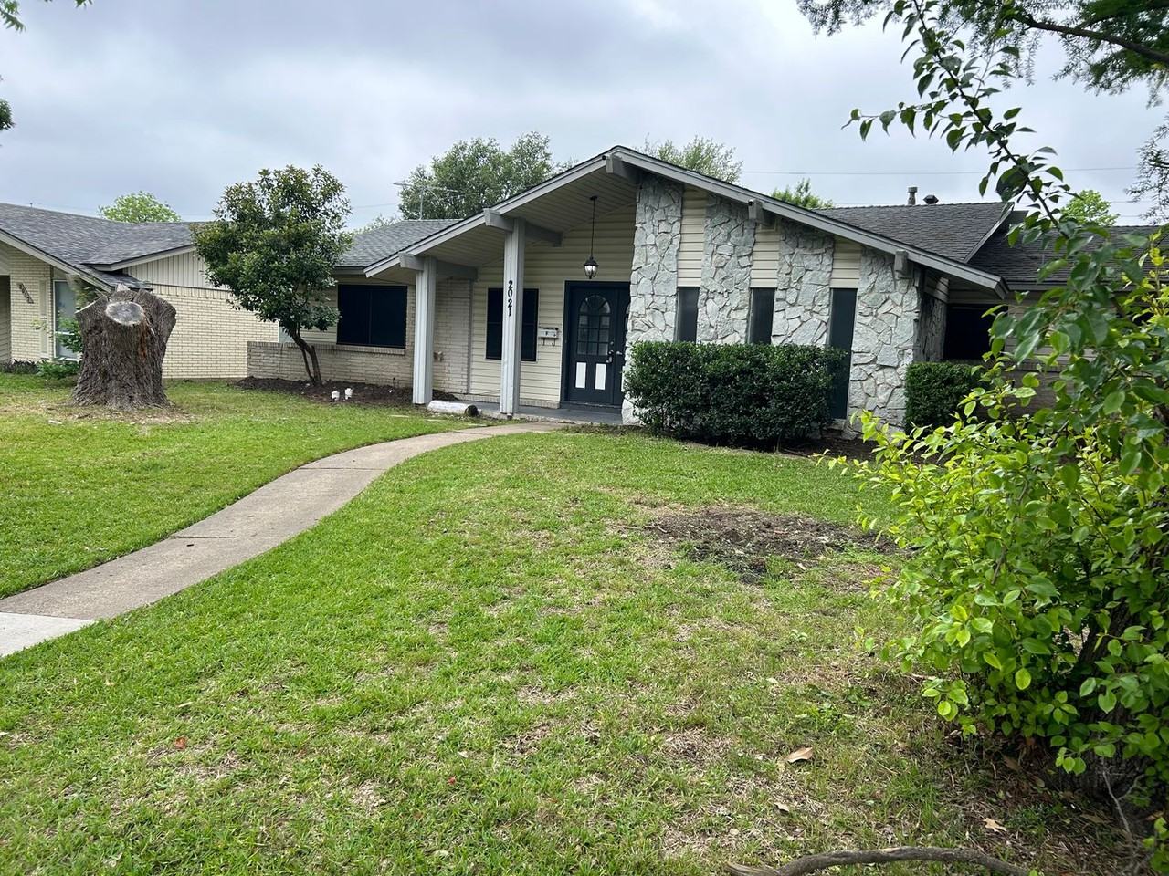 2021 Aloha Dr - Photo 2 of 24