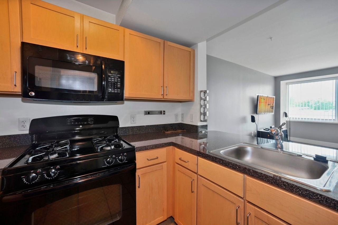 800 4th St Sw #N614 - Photo 4 of 20