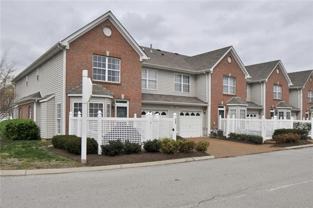 400 Bembridge Ln - Photo 1 of 1