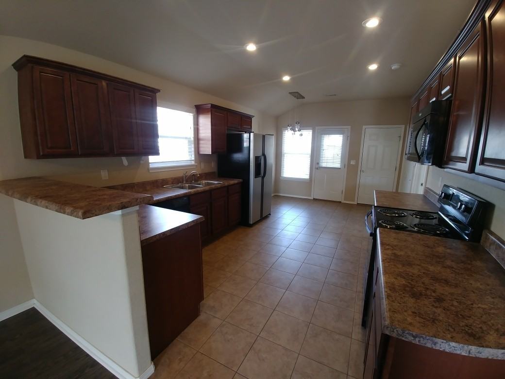 4468 W Sweetgum Ln - Photo 3 of 11