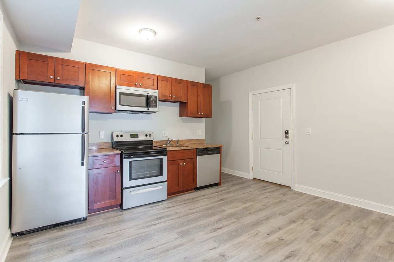 1707 Master Street - Photo 4 of 21