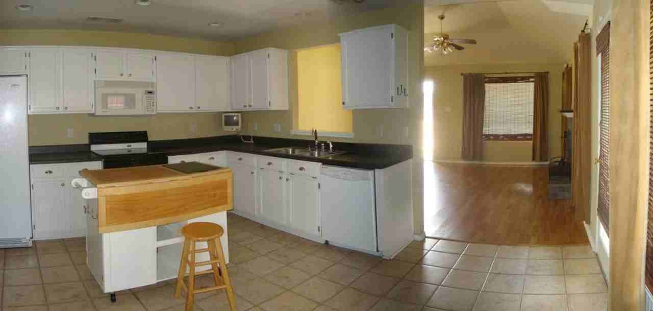 4208 Glennwood Dr - Photo 7 of 20
