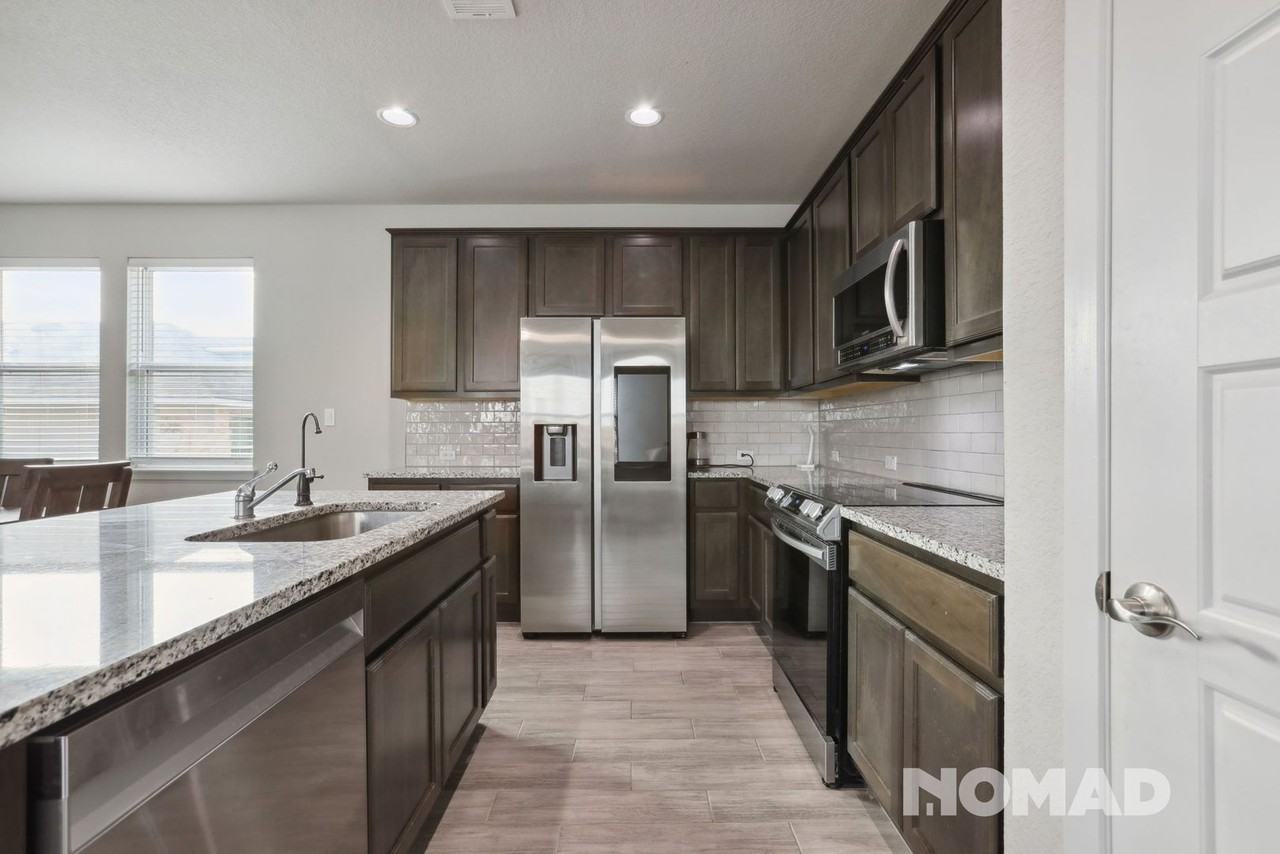 209 Lake Placid Run - Photo 2 of 50