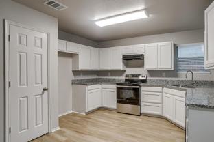 2616 Castle Pines Dr - Photo 1 of 1