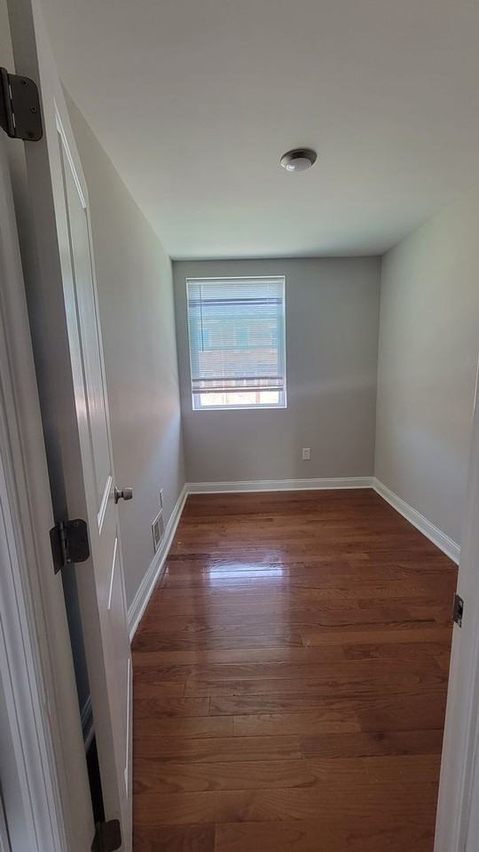 7011 Stenton Ave - Photo 7 of 12