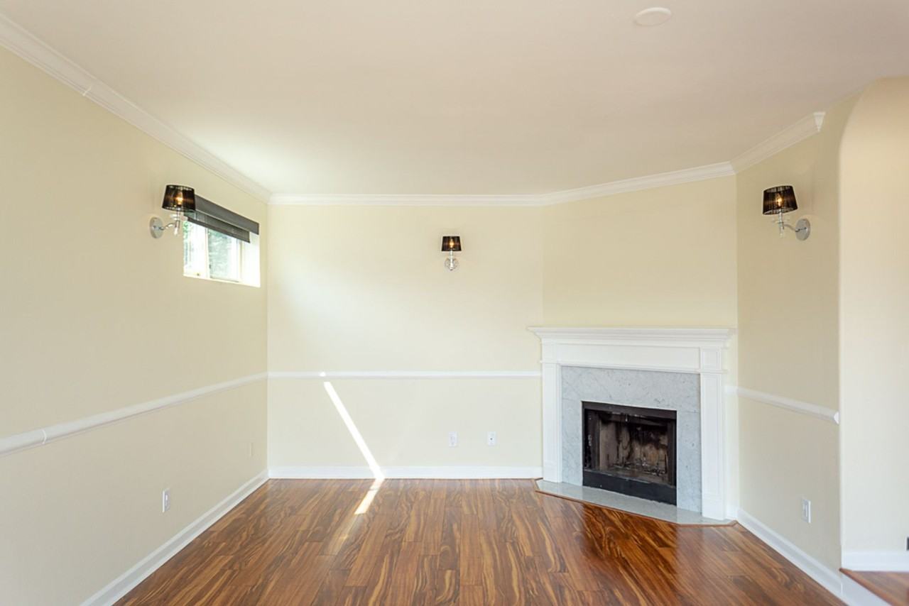 2111 Westlake Ave N #401 - Photo 4 of 17