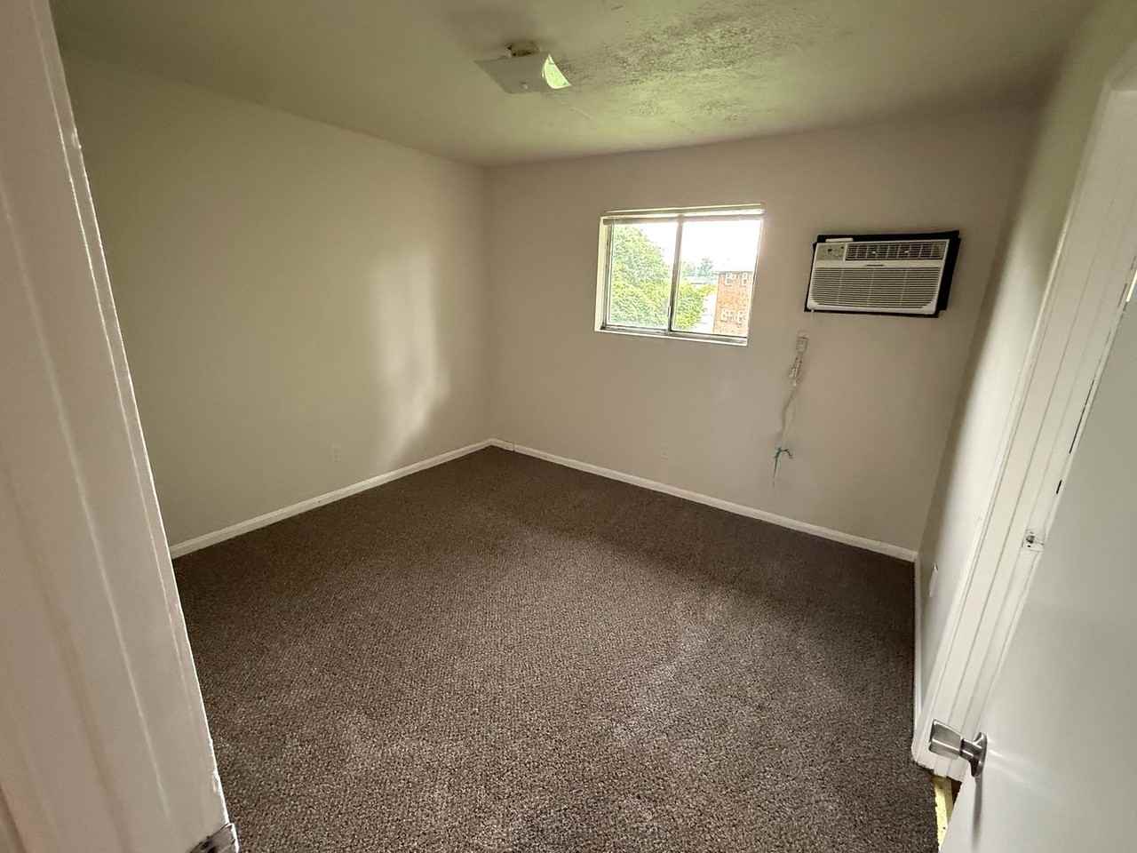 3203 Chinquapin Lane - Photo 2 of 7